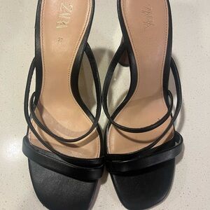 Black Zara heels